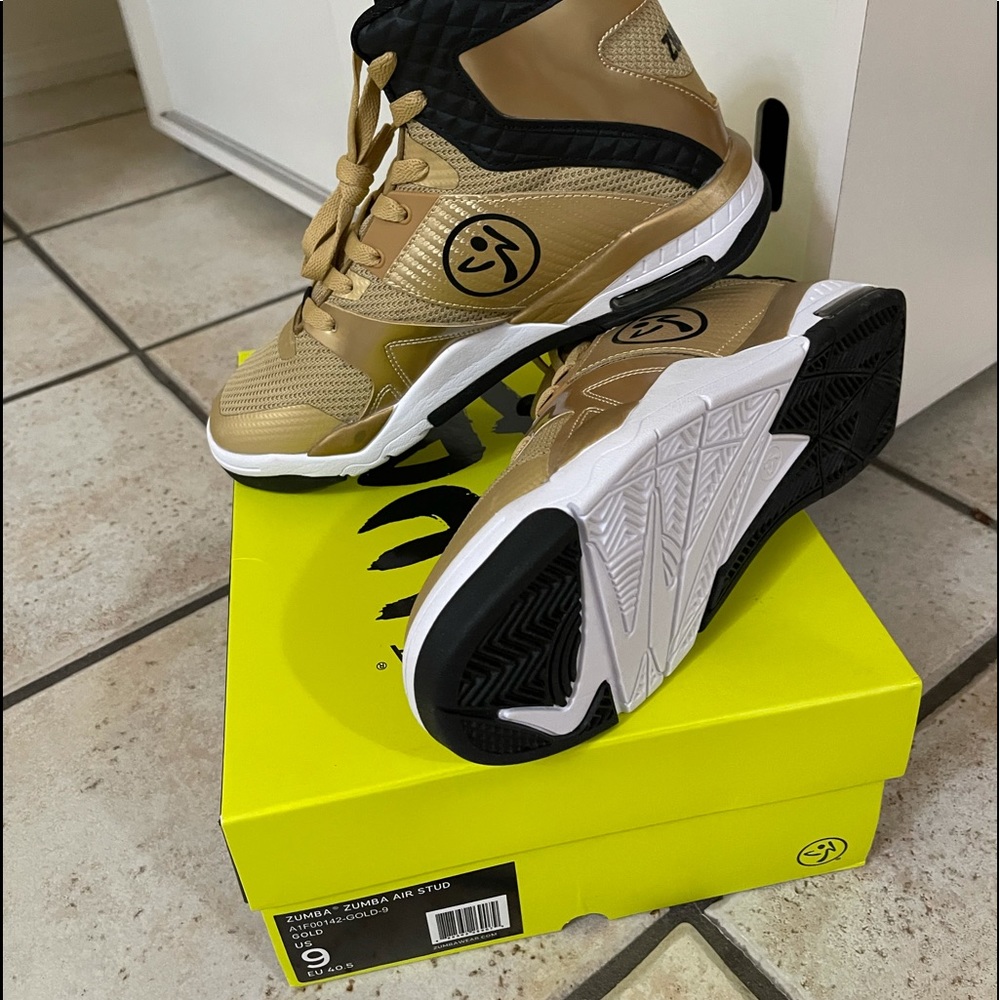Zumba Shoes Women’s Size 9 Euro 40.5 New with Box